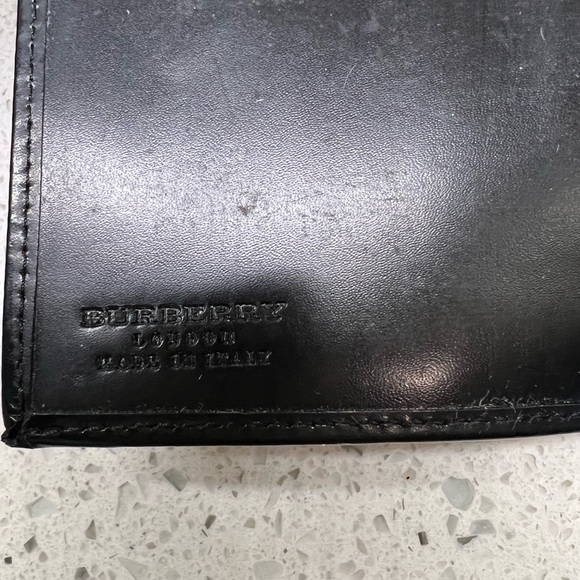 Vintage Burberry Wallet - Picture 7 of 7